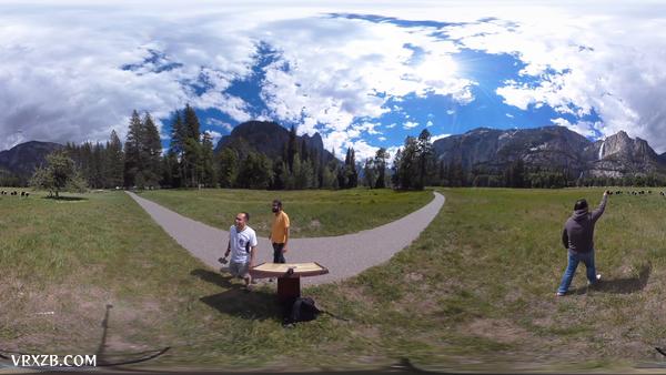 【360° VR】UFO袭击约塞米蒂国家公园