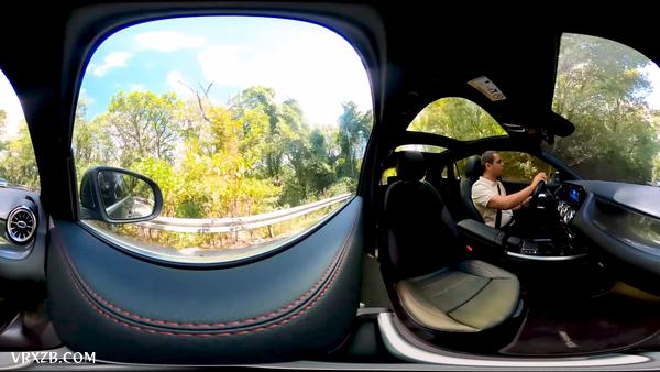 【360° VR】梅赛德斯-奔驰试驾1：新GLA
