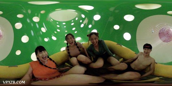 【360° VR】超刺激！和3位小姐姐一起360°打卡水上乐园！